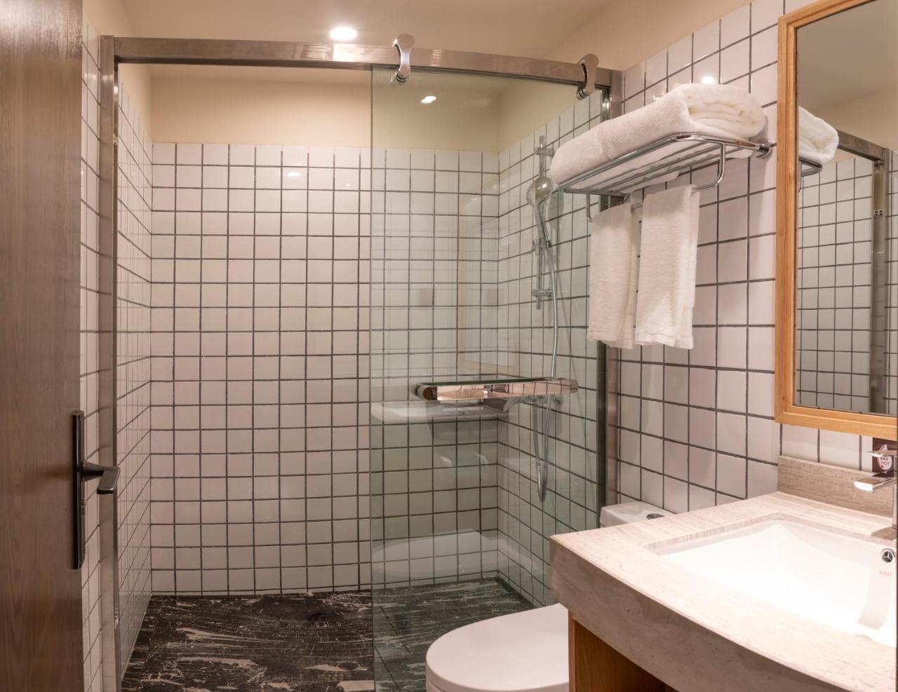 The Hump Hostel 驼峰客栈 Kunming Eksteriør bilde