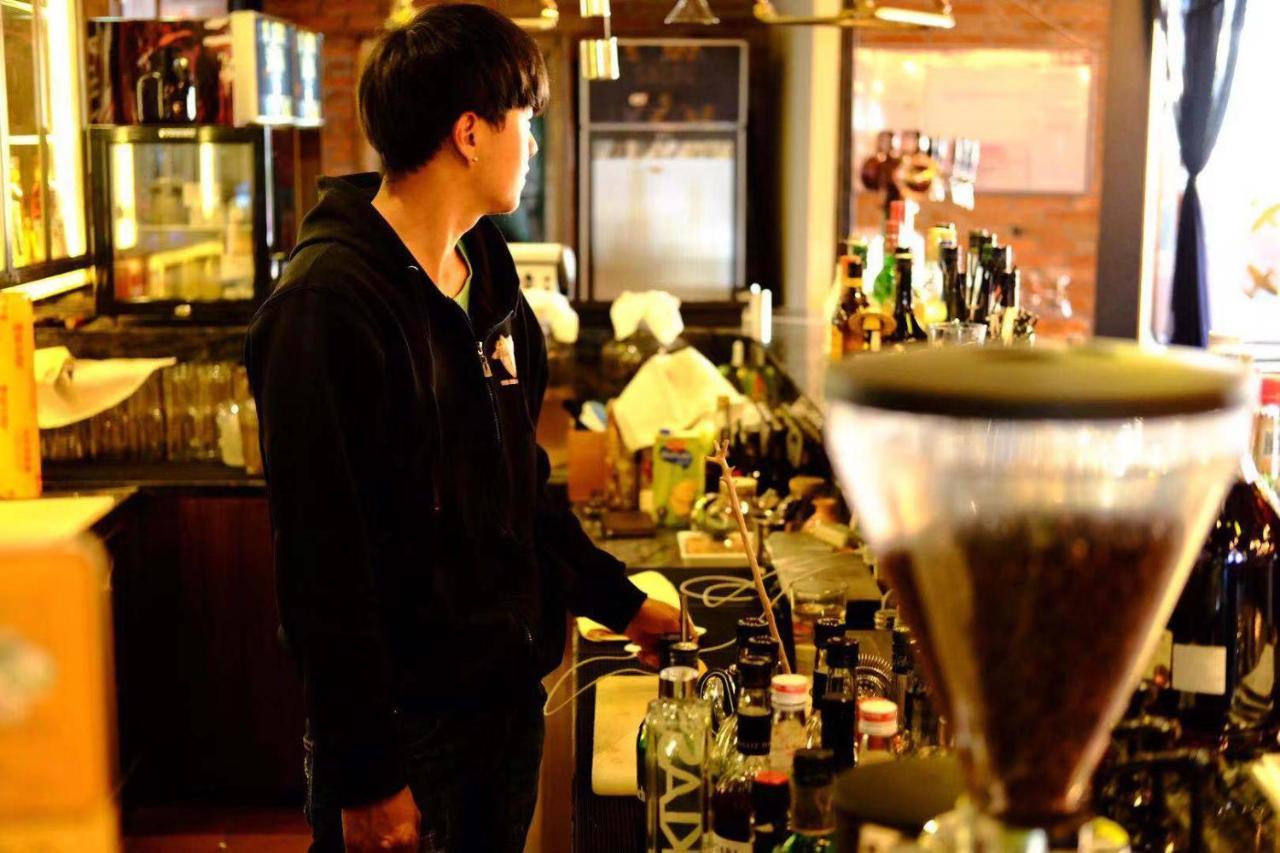The Hump Hostel 驼峰客栈 Kunming Eksteriør bilde